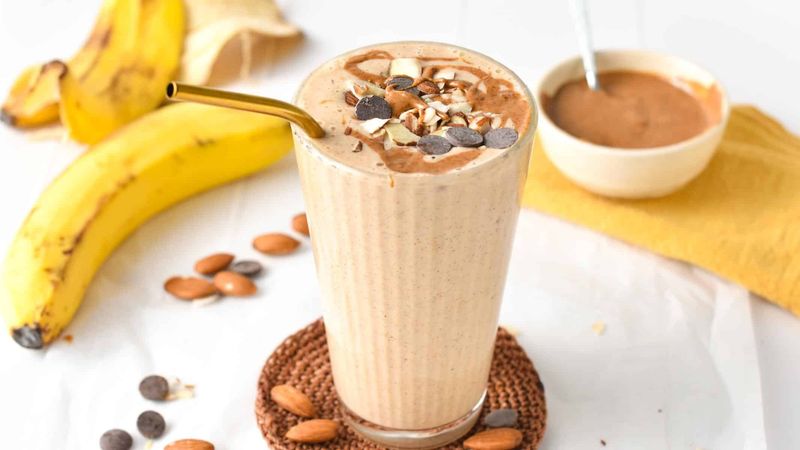 Banana Almond Smoothie