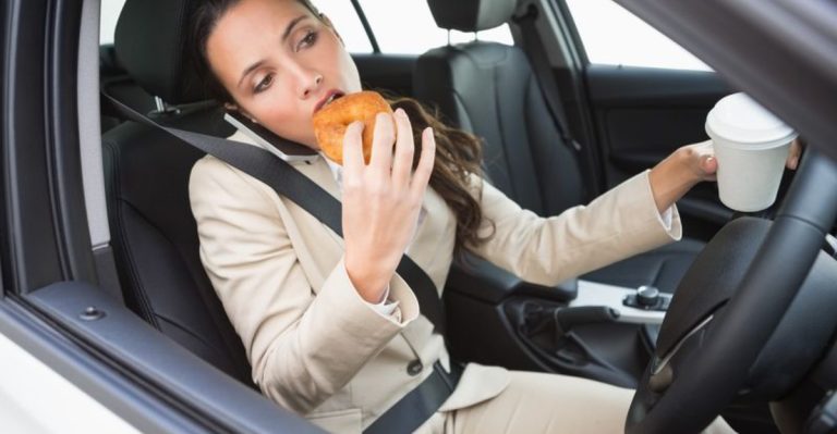 15 Worst Foods to Pack for a Road Trip