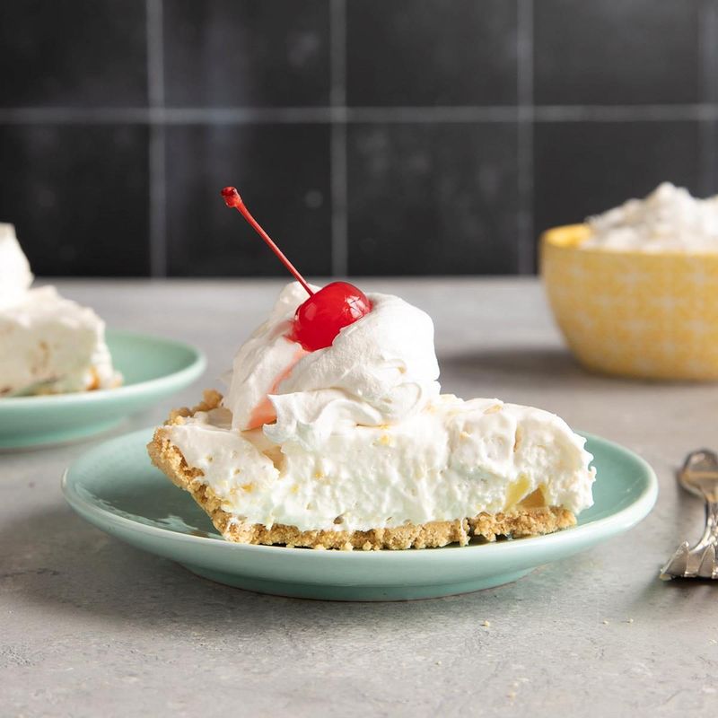 1970 - Creamy Pina Colada Pie