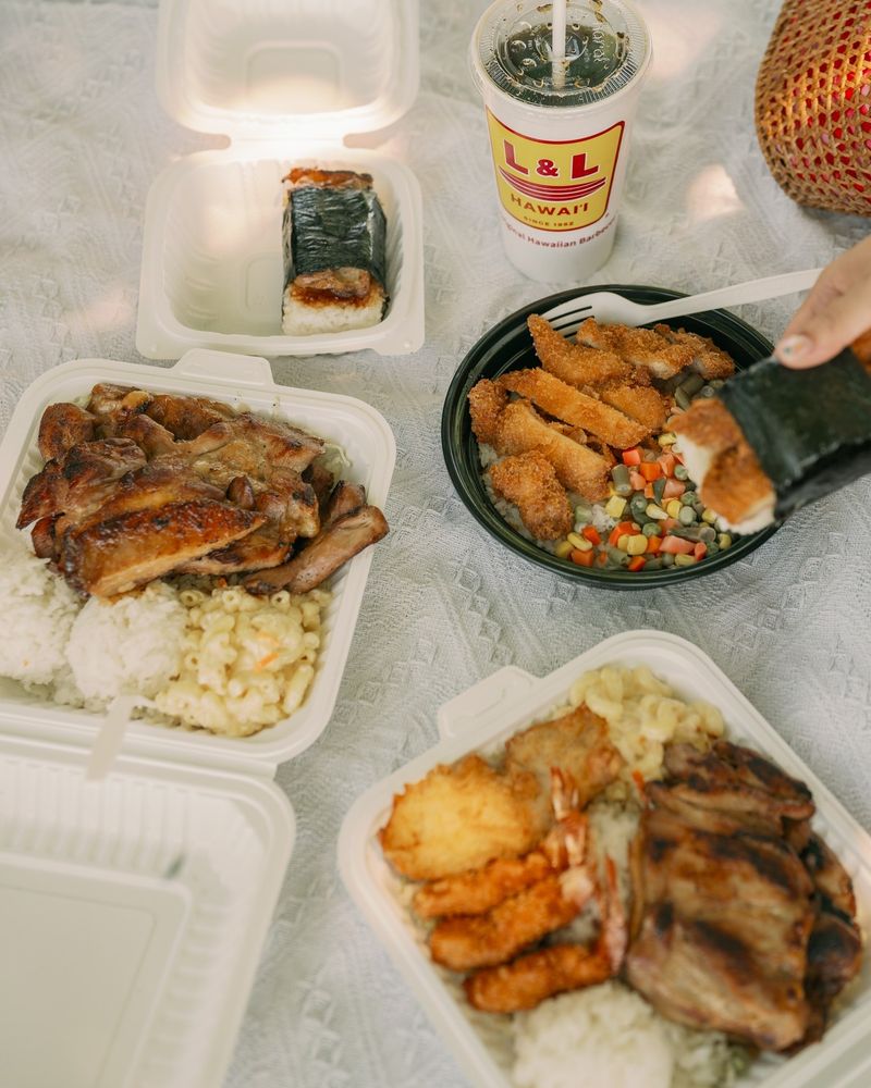 L&L Hawaiian Barbecue
