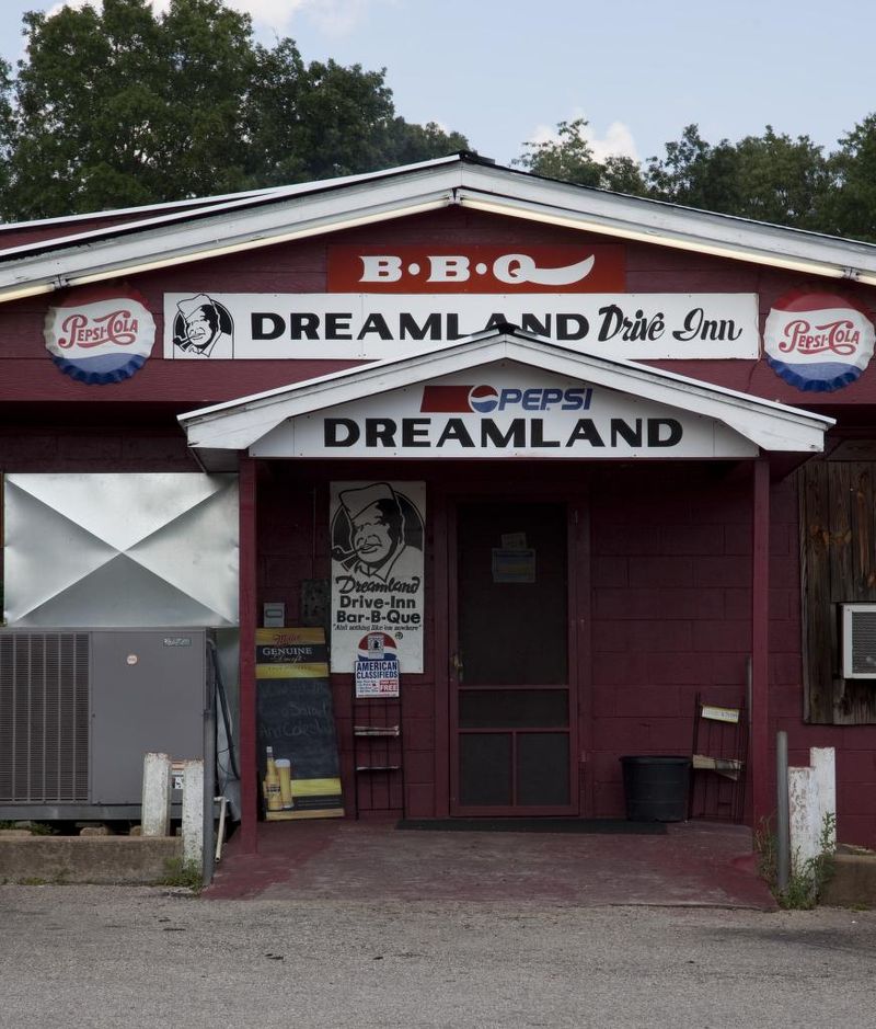Alabama - Dreamland Bar-B-Que (Tuscaloosa)