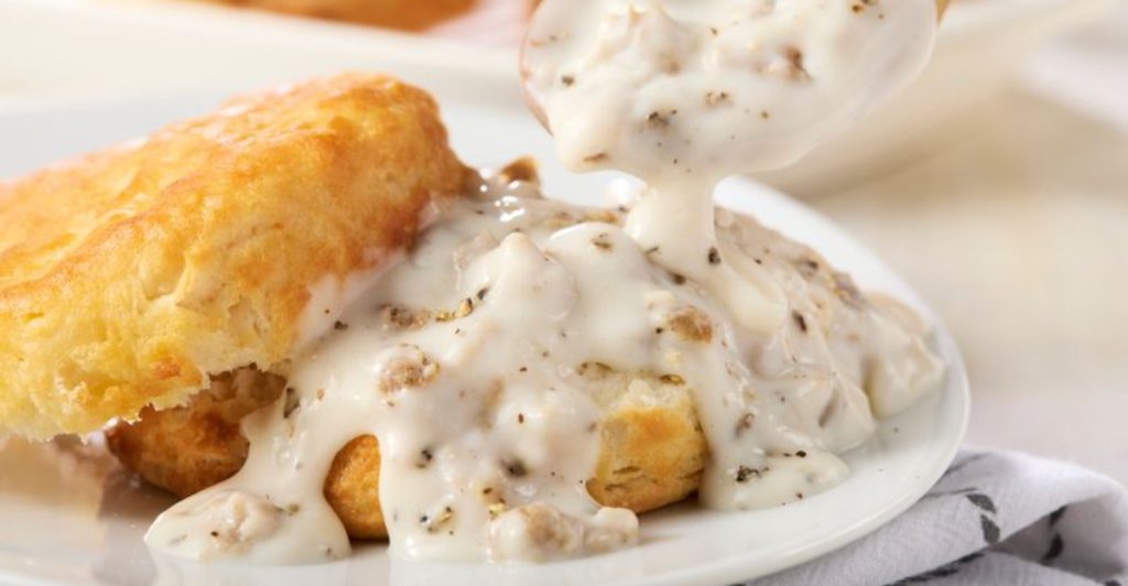 6 Chains Serving Heavenly Biscuits & Gravy—and 6 You Should Never Order Again