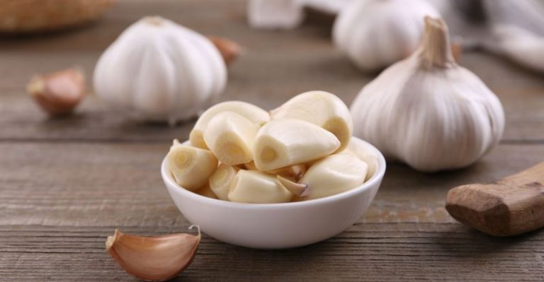 6 Jaw-Dropping Reasons Garlic Might Be the Healthiest Food in Your Kitchen