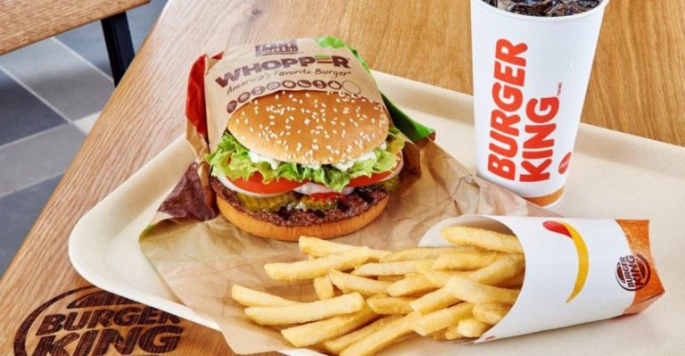6 “Legendary” Burger Spots That Miss the Mark + 10 That Actually Define America’s Burger Scene