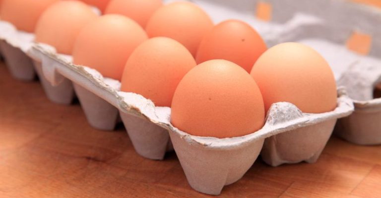 8 Ingredients Professional Chefs Always Keep in Their Fridge—Plus 4 That Don’t Belong There
