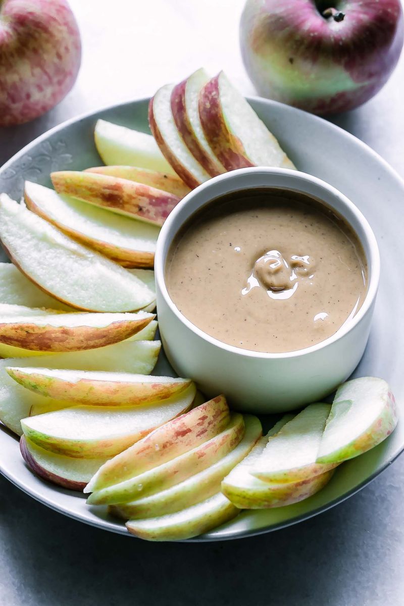 Apple Slices with Peanut Butter