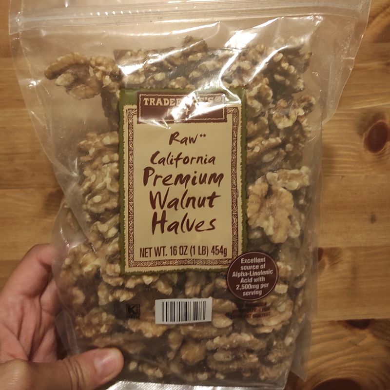 California Premium Walnut Halves