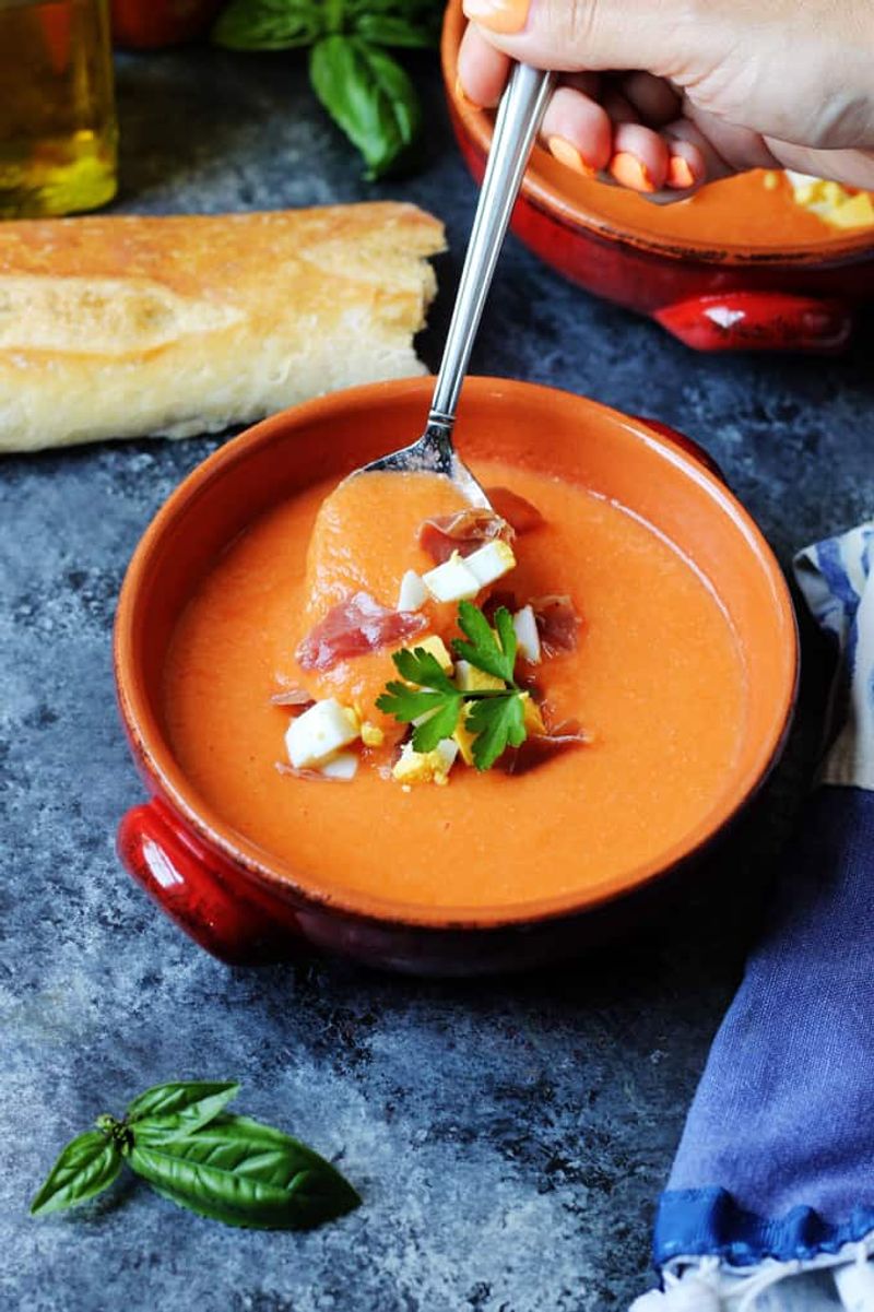 Salmorejo (Spanish Cold Tomato Soup)