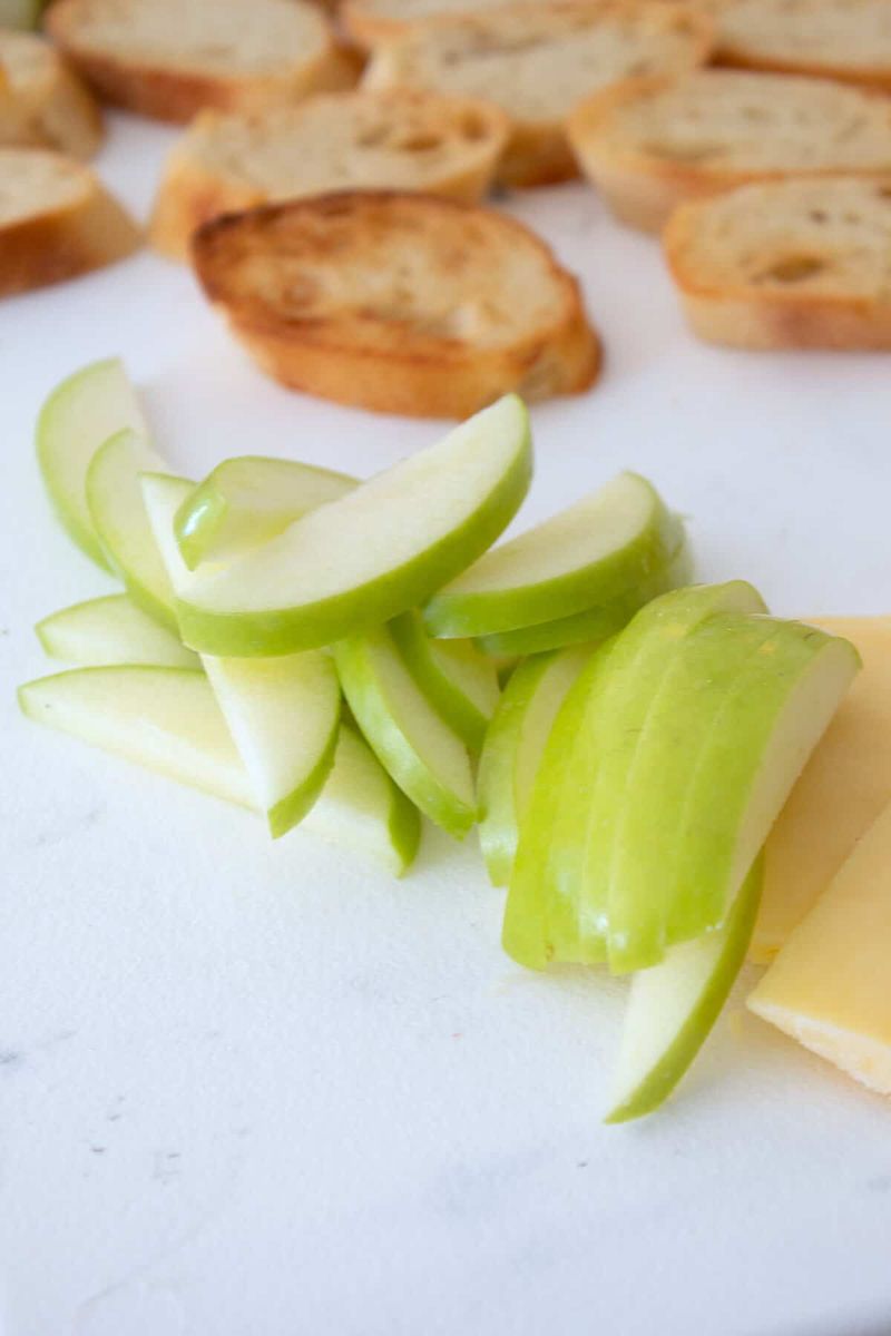 Apple & Cheddar Cheese