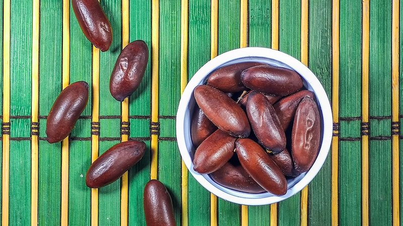 Baru Nuts