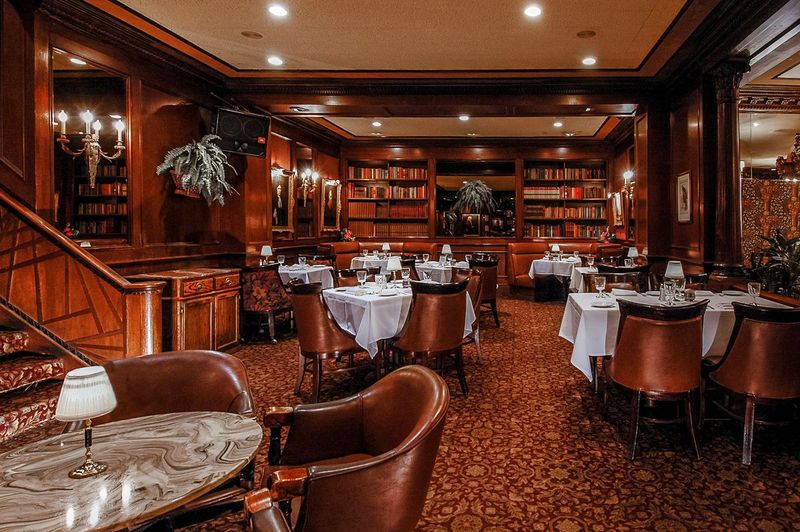 Hy's Steakhouse & Cocktail Bar