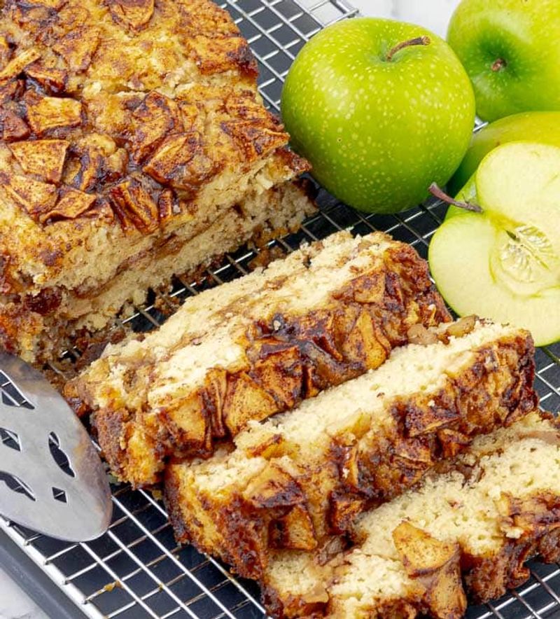 Apple Cinnamon Loaf