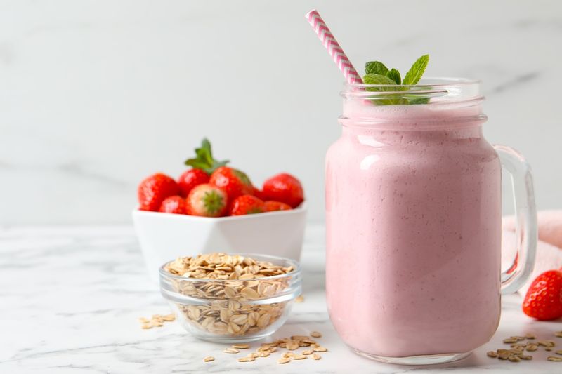 Strawberry Oatmeal Sipper