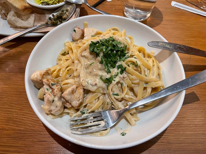 California Pizza Kitchen's Garlic Cream Fettuccine