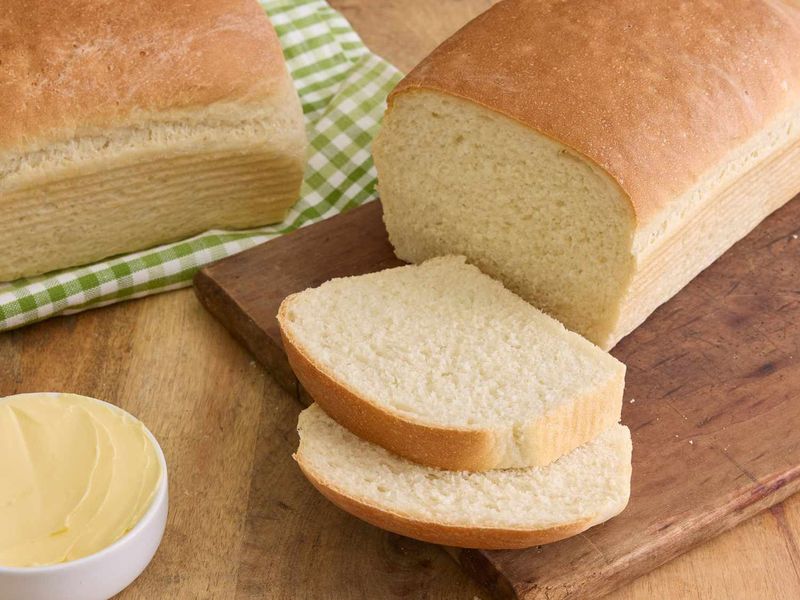 White Bread Woes: How Refined Carbs Fan the Flames