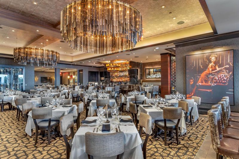Mastro's Steakhouse: Theatrical Excellence Worth Every Penny