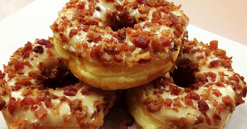 Gibson’s Donuts