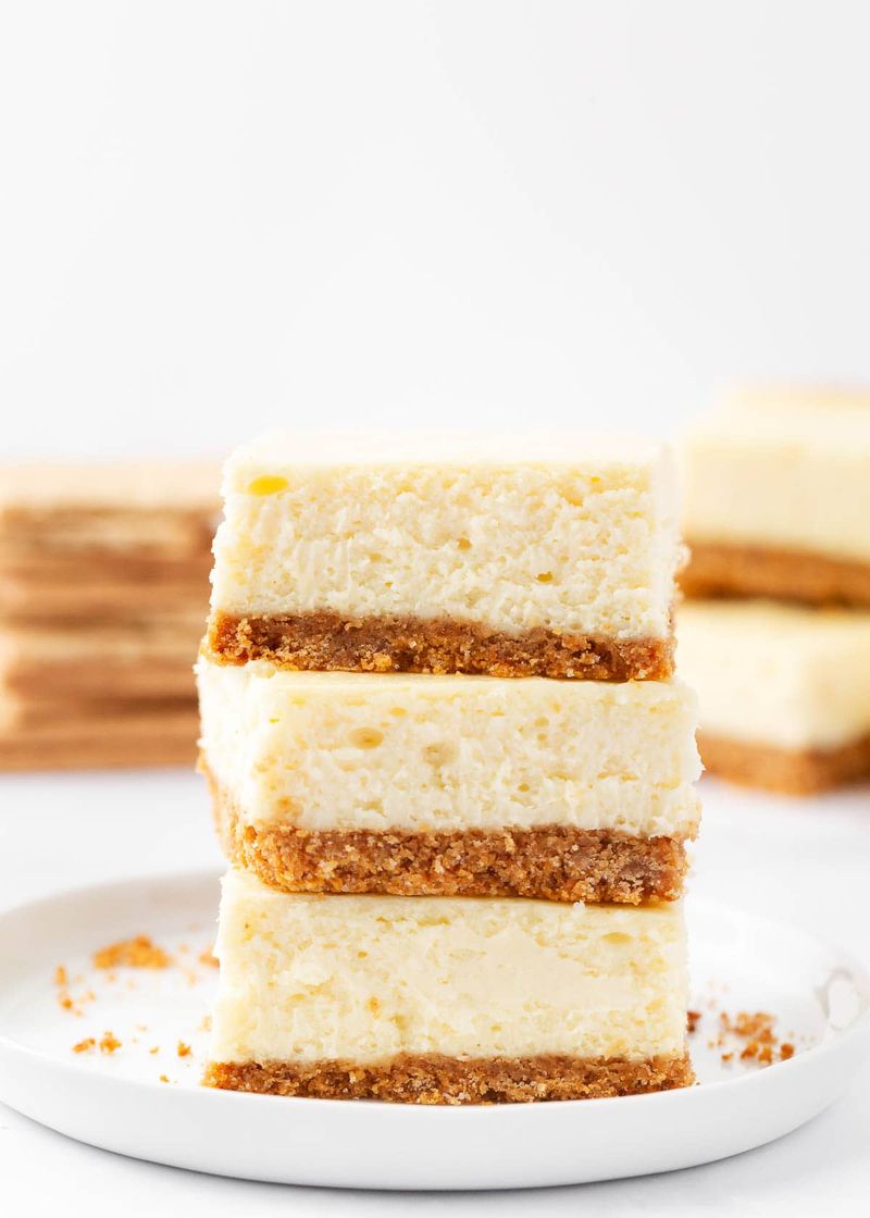 Classic Cheesecake Bars