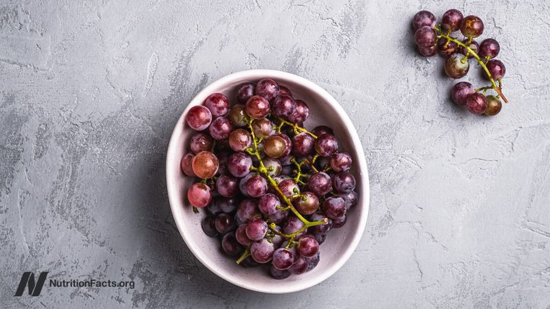 Grapes (Avoid)