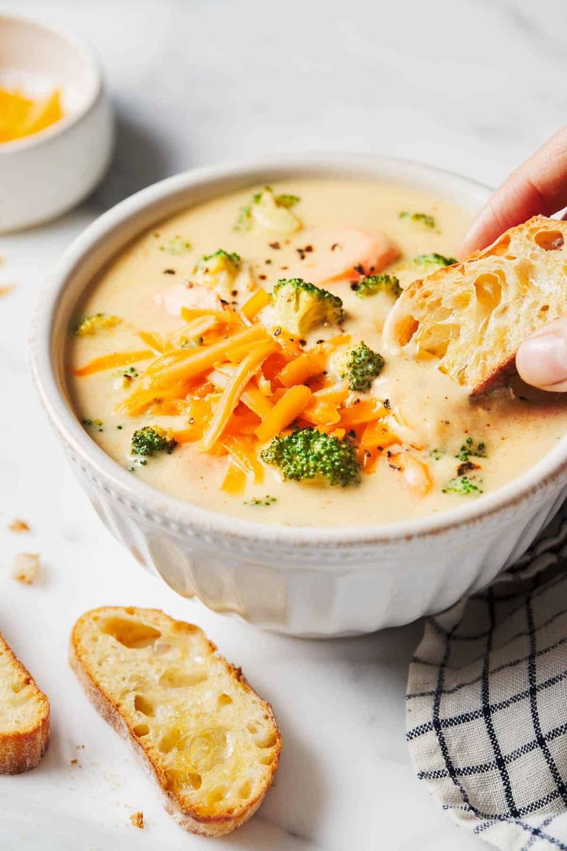 Cheesy Broccoli Soup