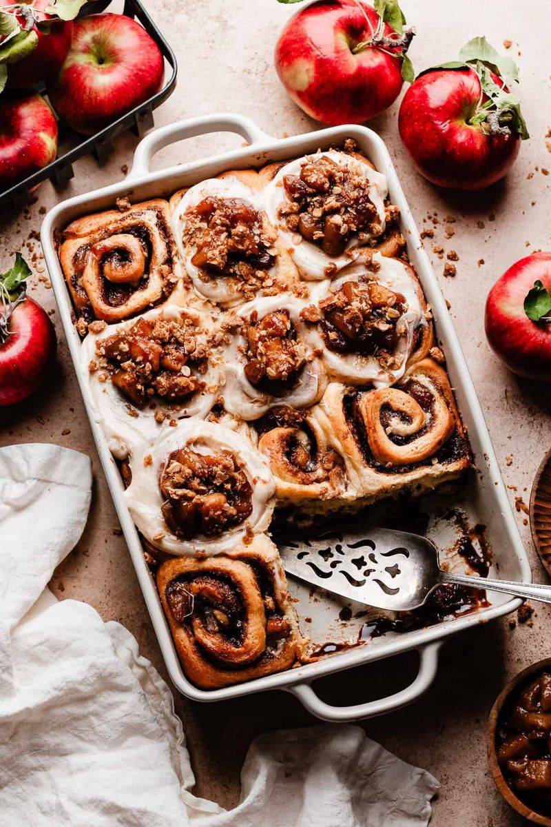 Cinnamon Rolls with Apple Pie Filling