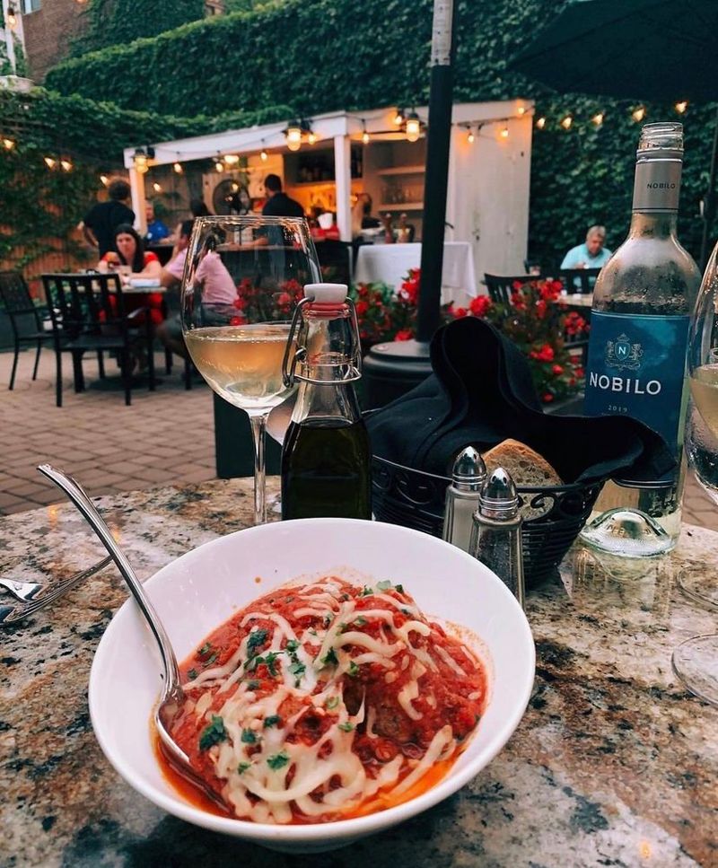 Connecticut - Consiglio’s (New Haven)