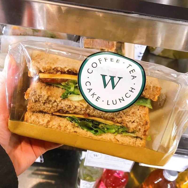 Waitrose Smoked Cheddar & Pickle Sandwich