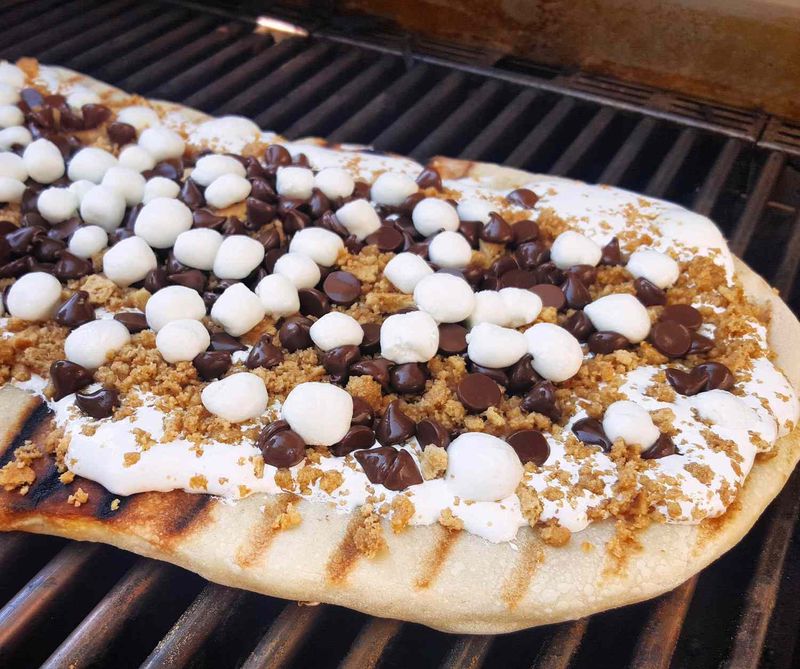 Grilled S'mores Pizza