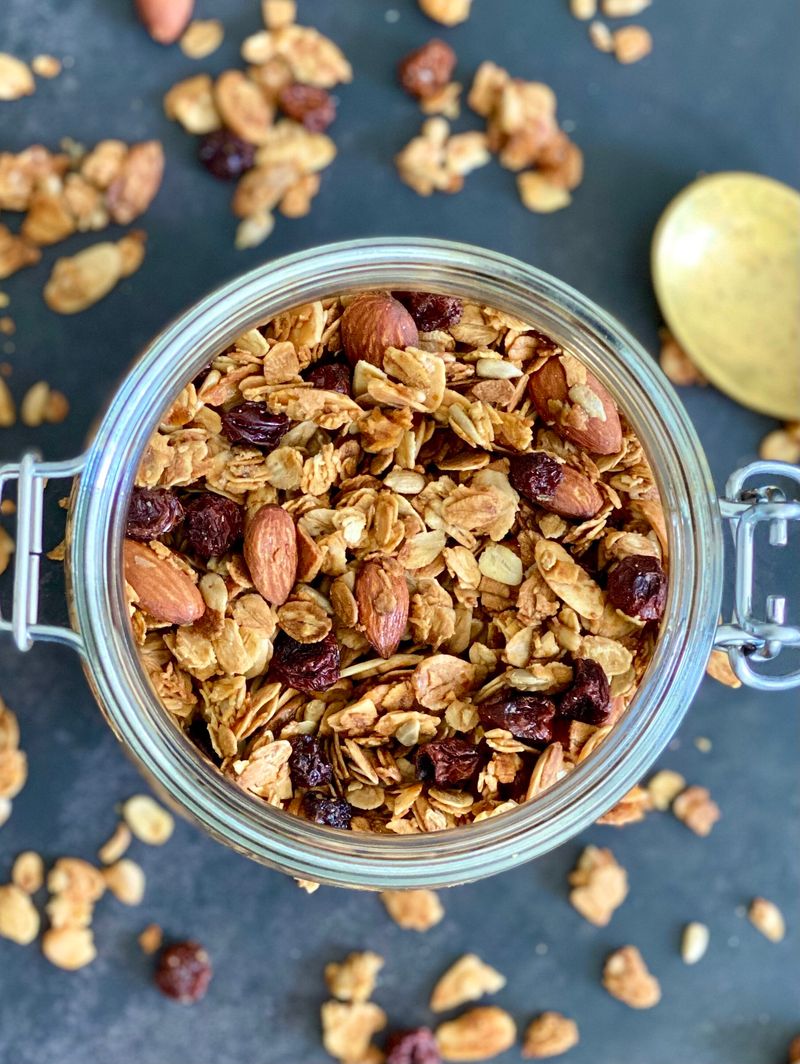 Crunchy Nuts Instead of Processed Chips