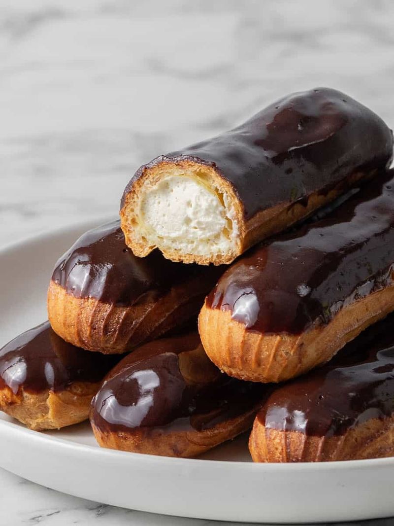 Chocolate Éclair (France)