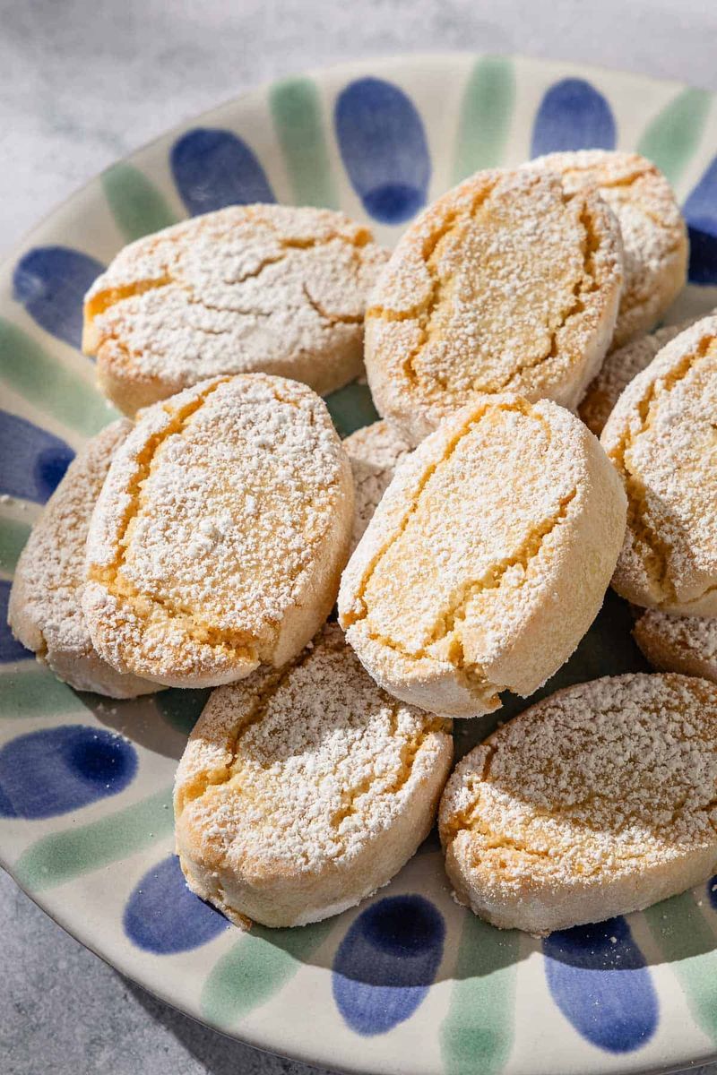 Ricciarelli (Italy)