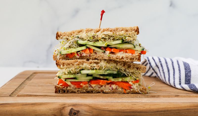 Veggie Sandwich with Hummus