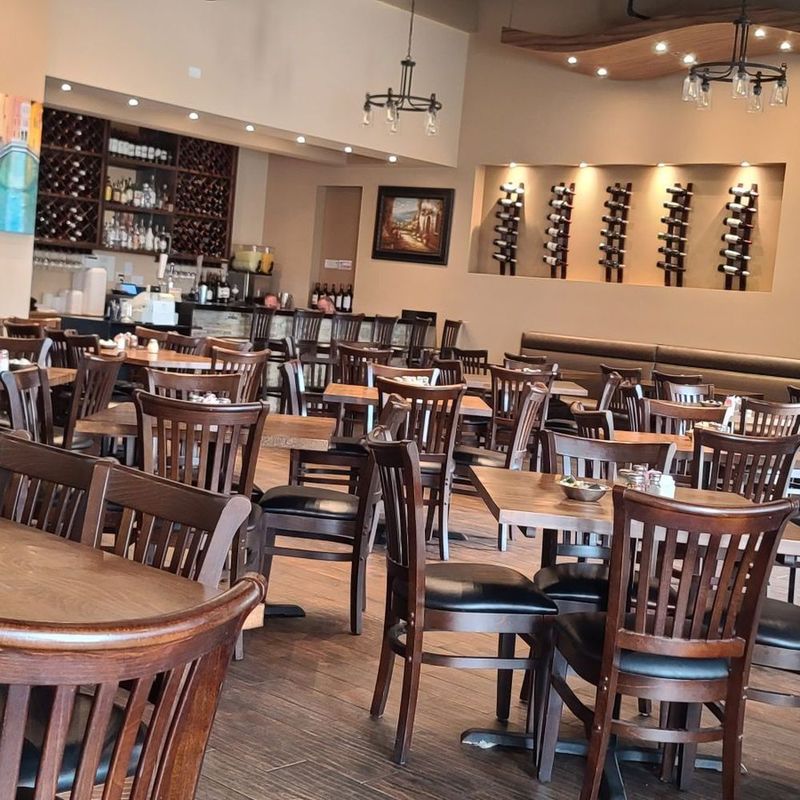 Gianni's Italian Eatery