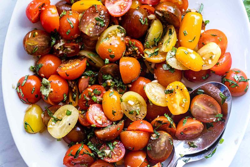 5-Ingredient Tomato Salad