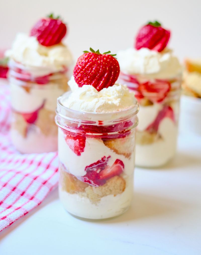 No-Bake Mason Jar Desserts