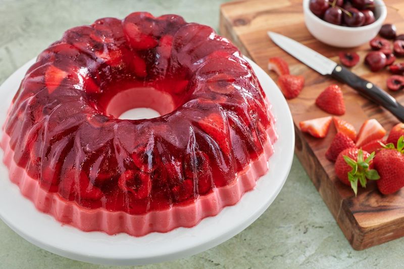 Berry Gelatin Desserts