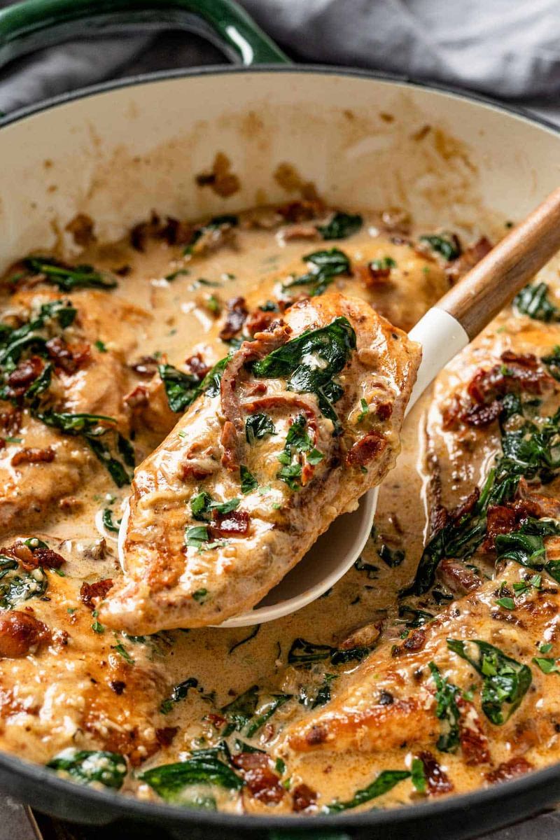 Creamy Garlic Chicken with Spinach and Bacon