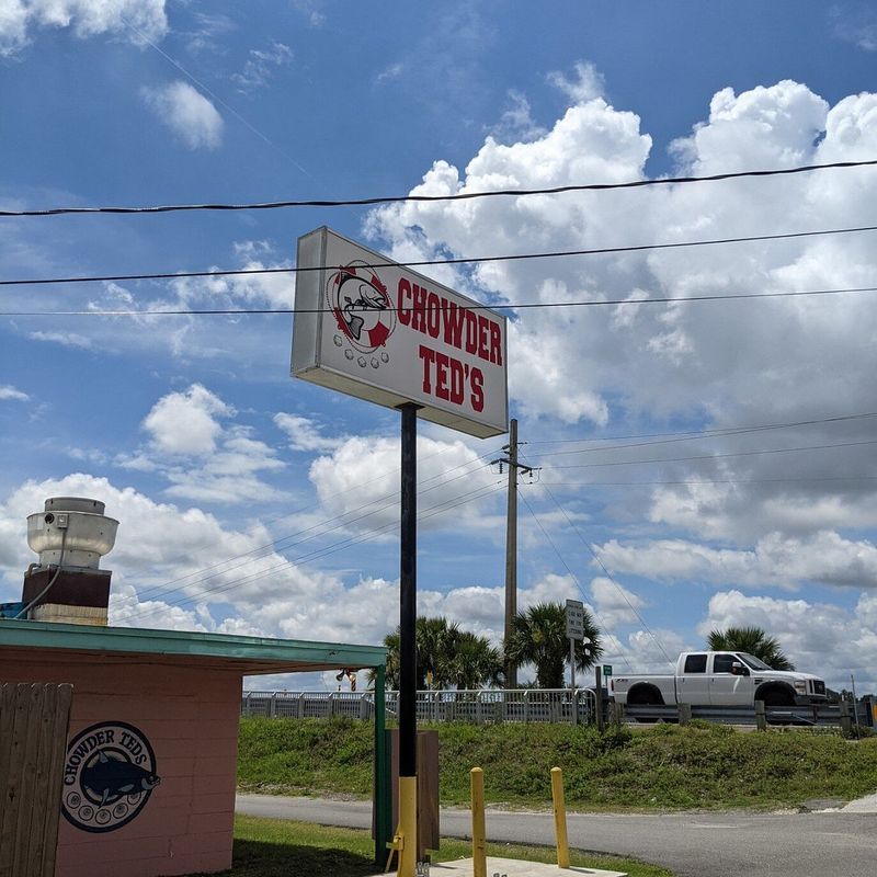 Gem: Chowder Ted's (Jacksonville)