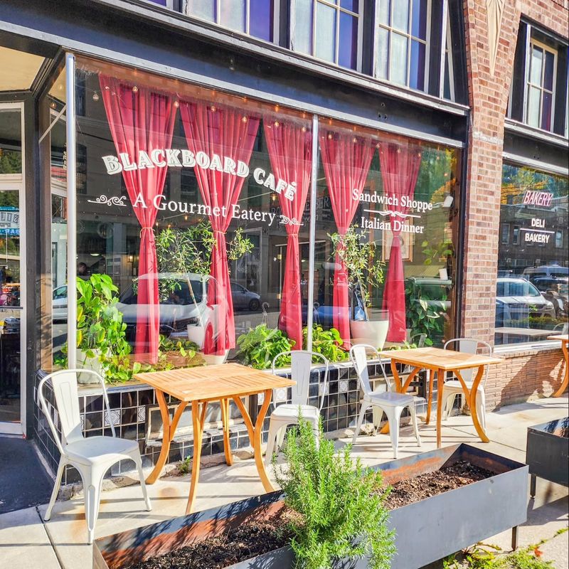 Gem: Blackboard Café (Wallace)