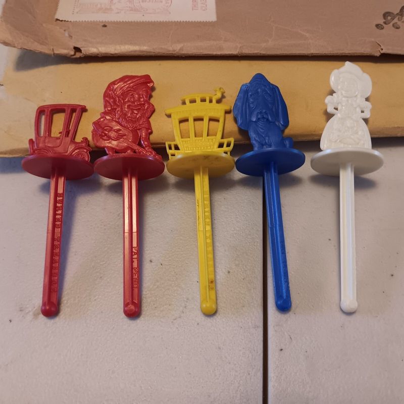Buried Treasure Ice Cream Cups