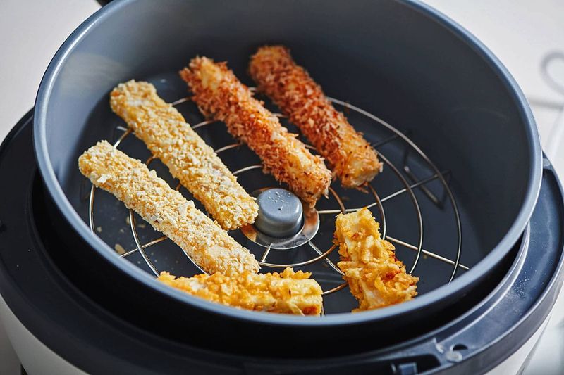 Air Fryer Mozzarella Sticks