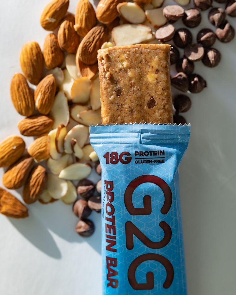 G2G Almond Chocolate Chip Bars