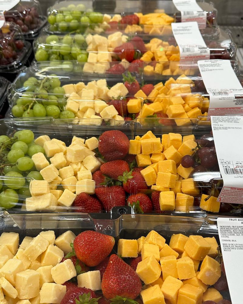 Pre-Cut Fruit Trays