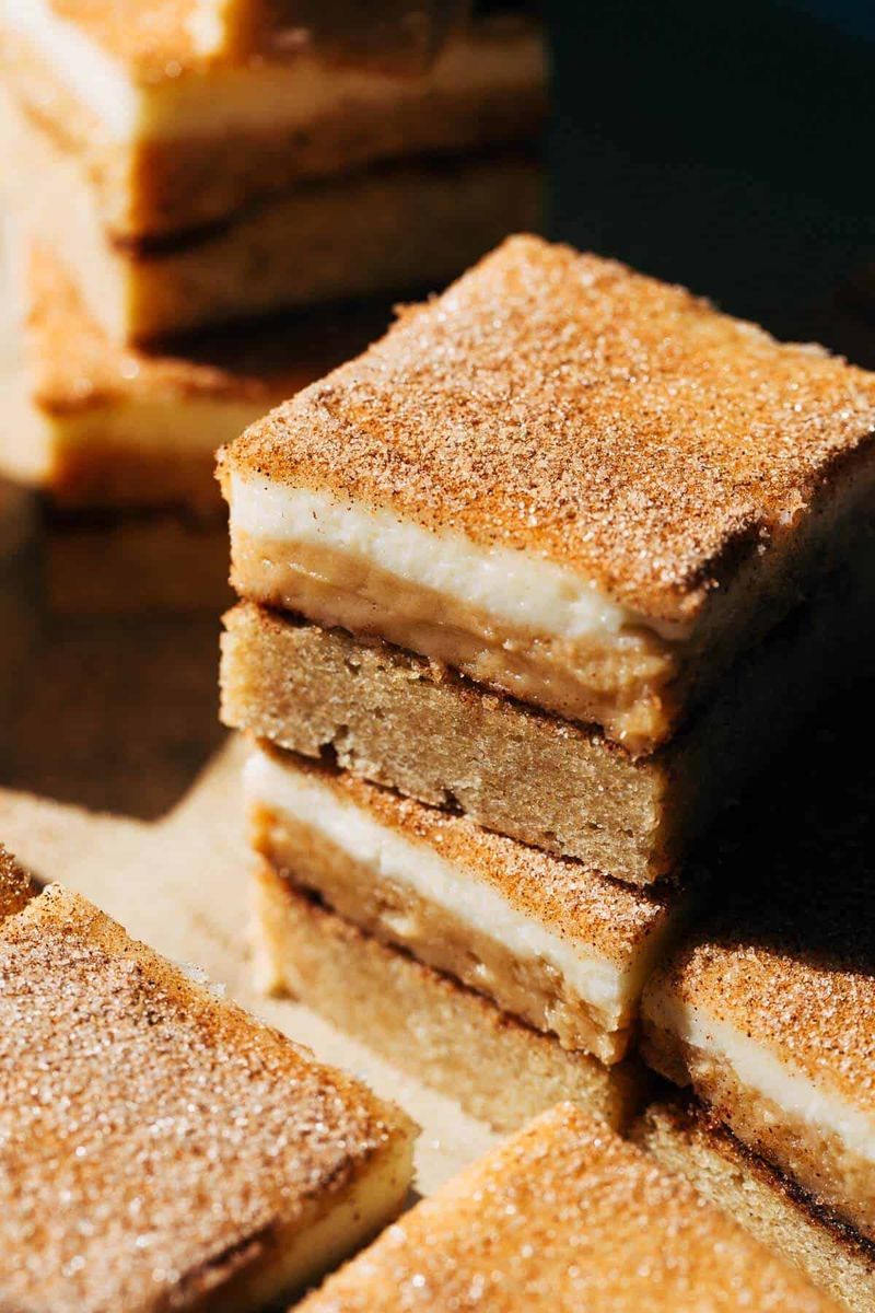 Snickerdoodle Cheesecake Bars