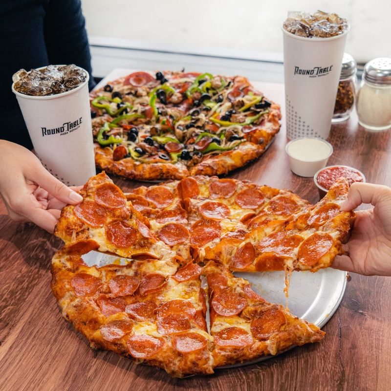Round Table Pizza