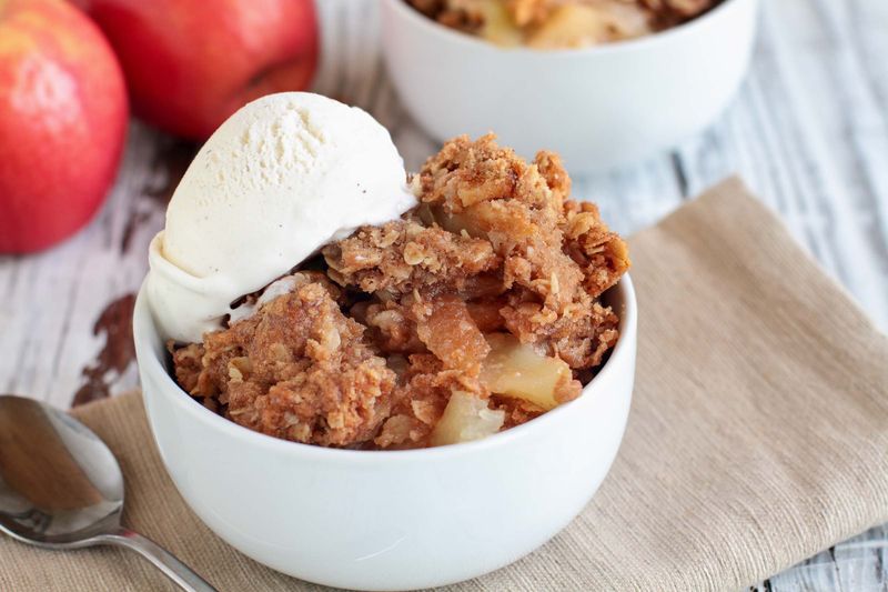 Microwave Apple Crisp