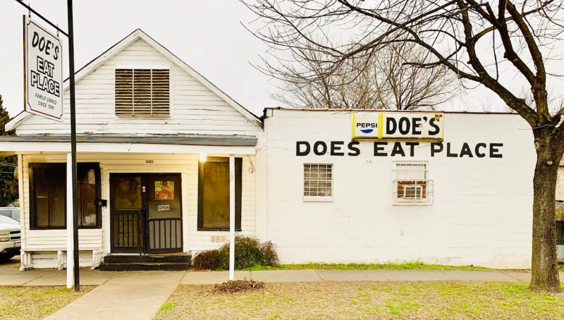 Mississippi - Doe’s Eat Place (Greenville)