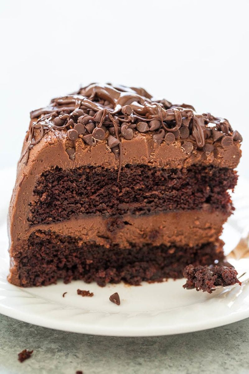Chocolate Cake With Cream Cheese Frosting