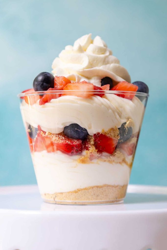 No-Bake Berry Cheesecake Cups