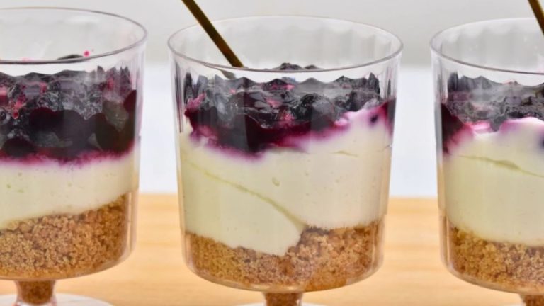 No-Bake Berry Cheesecake Cups That Are Sweet, Simple, and Perfectly Portable